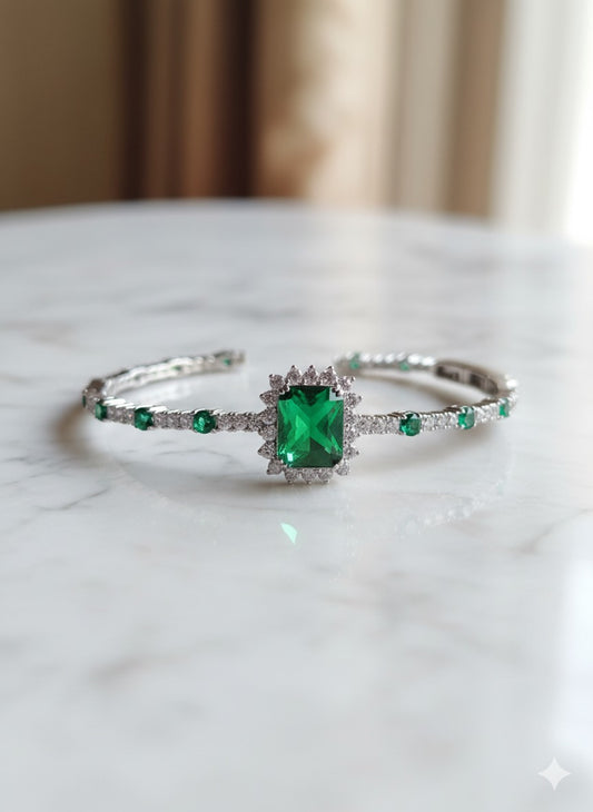 Solitaire Emerald Cuff